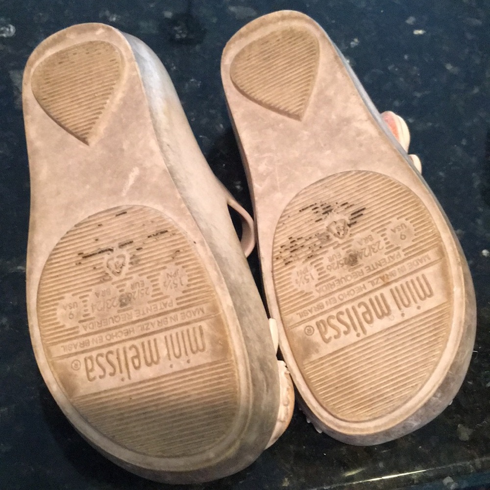 Mini Melissa’s - Picture 2 of 2